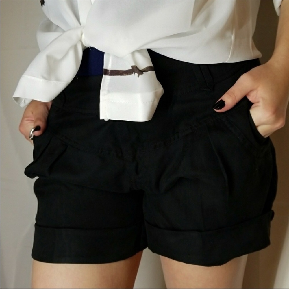 Mustard seed shorts